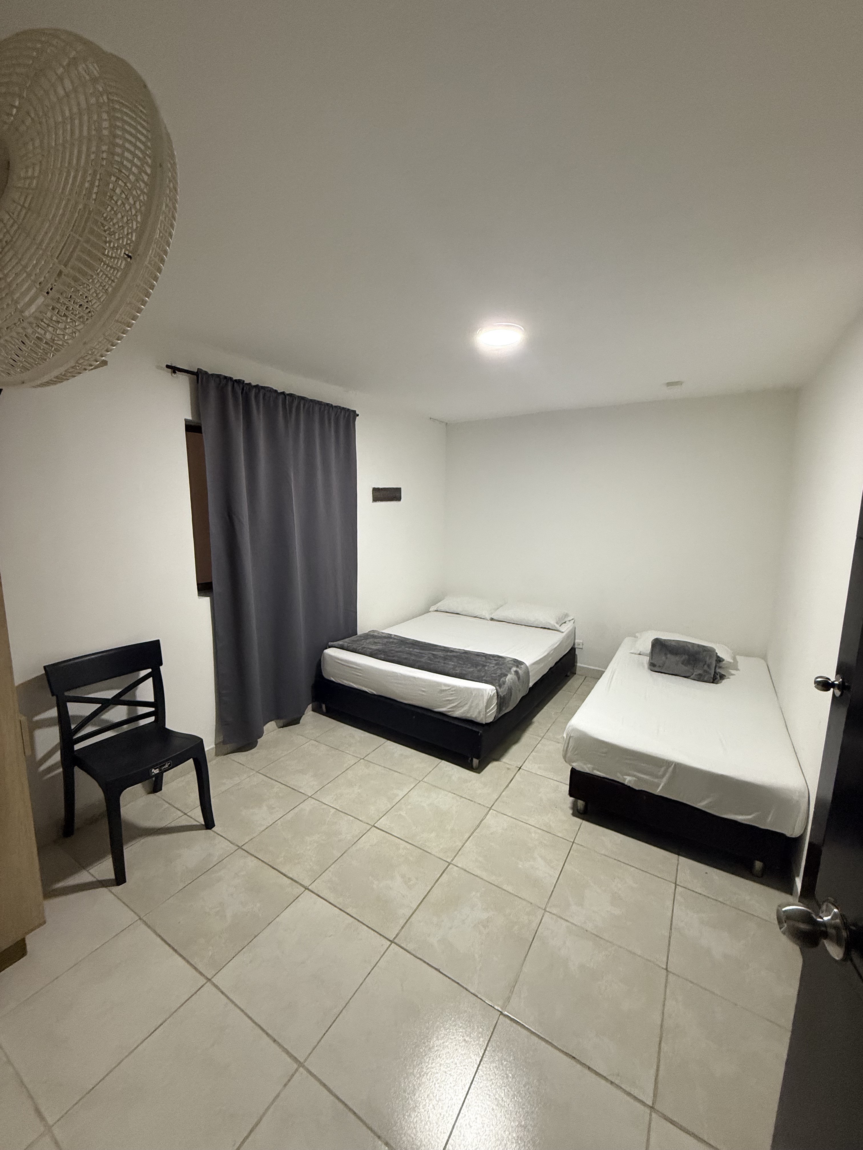 Habitación · ambiente nocturno